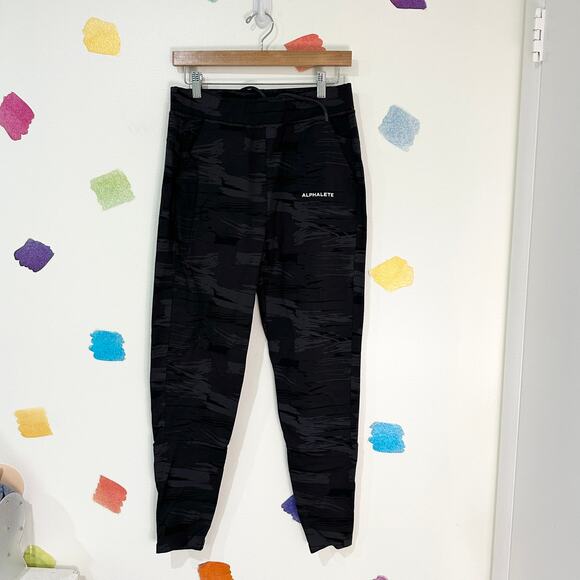 S Alphalete Black Camo High Rise Joggers - Picture 3 of 3